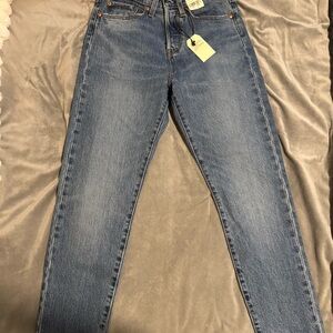 Levi's Women's Straight Leg Blue Jeans